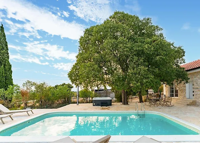 Holiday home Stunning In *