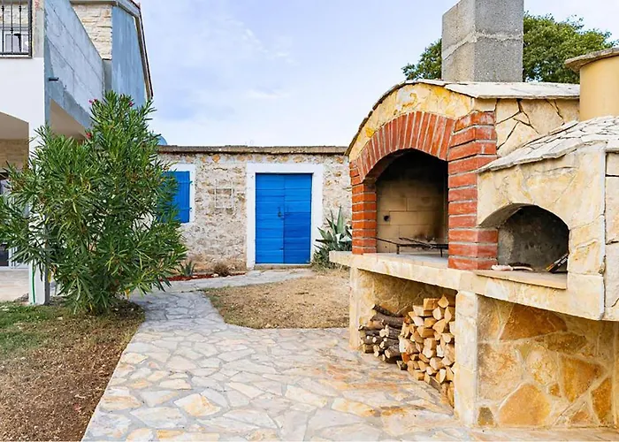 Stunning In * Benkovac