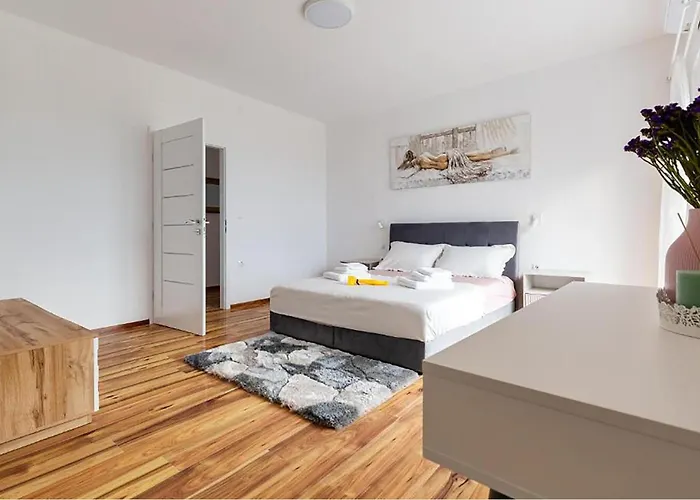 Stunning In Holiday home *